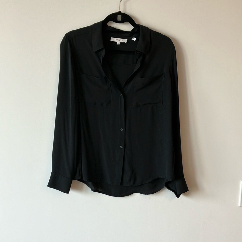Lark & Ro button down black long sleeve blouse